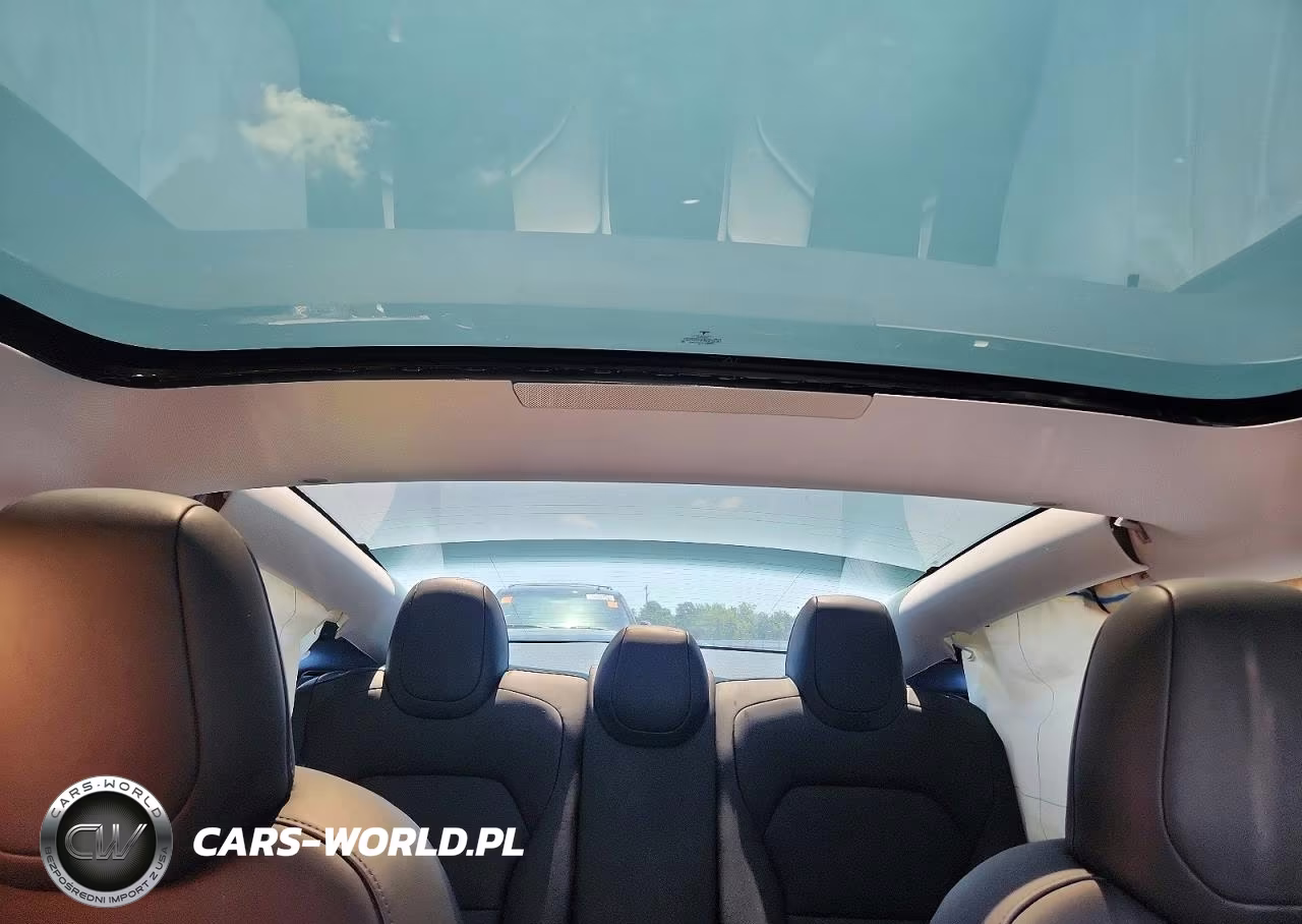 2024 Tesla Model 3 VIN:5YJ3E1EA4RF749422 - 10