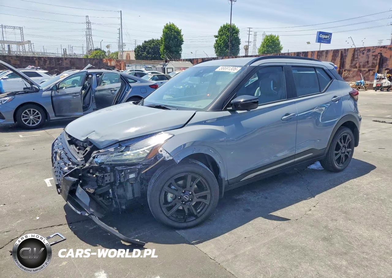 2024 Nissan Kicks Sr – zdjęcie 1 z 12