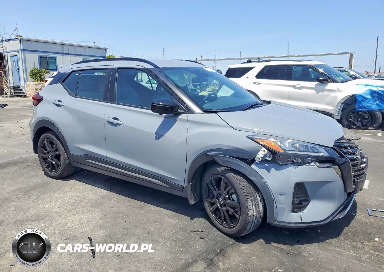 2024 Nissan Kicks Sr VIN:3N1CP5DVXRL564611 - 4