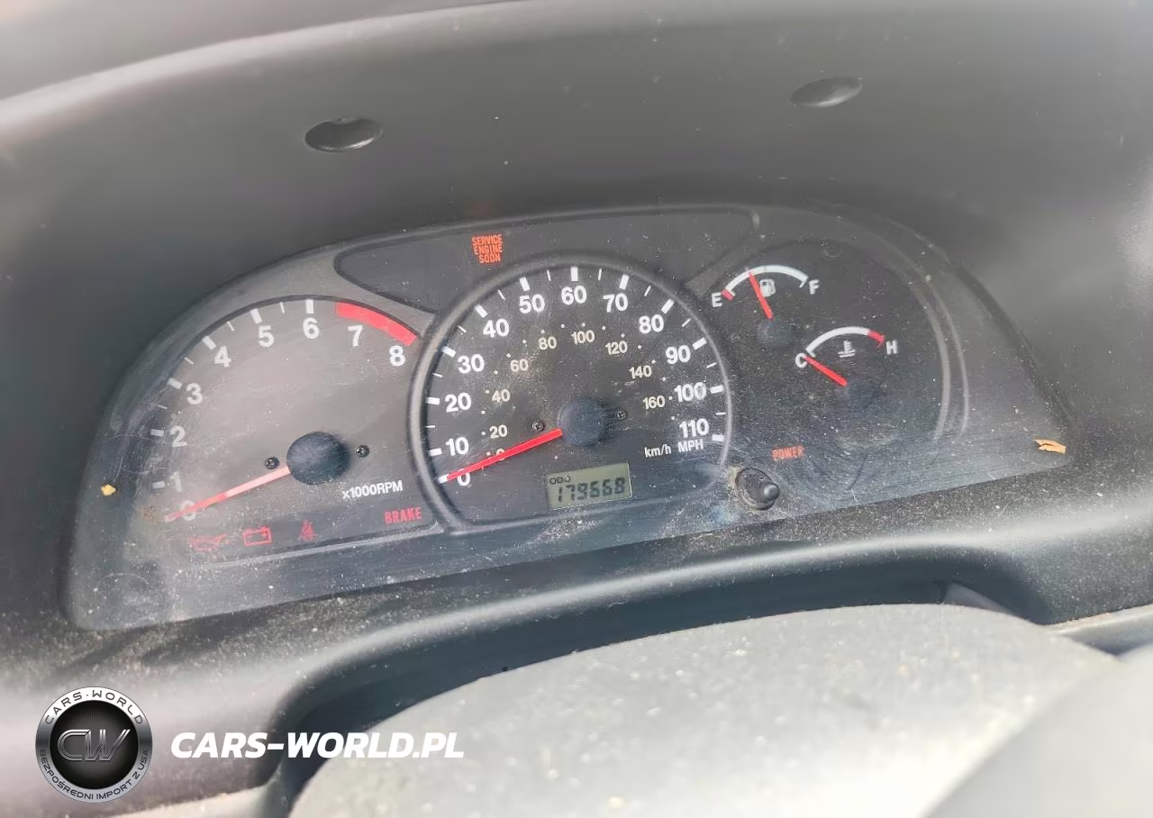 2002 Chevrolet Tracker VIN:2CNBJ13C526943654 - 9