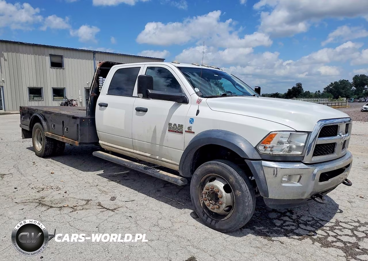 2018 Ram 5500 VIN:3C7WRNFL4JG110581 - 4