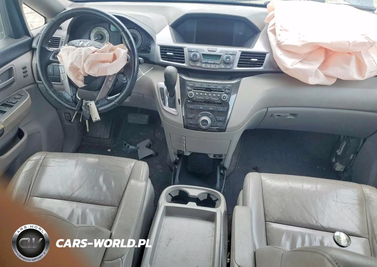 2013 Honda Odyssey Touring VIN:5FNRL5H95DB057073 - 8