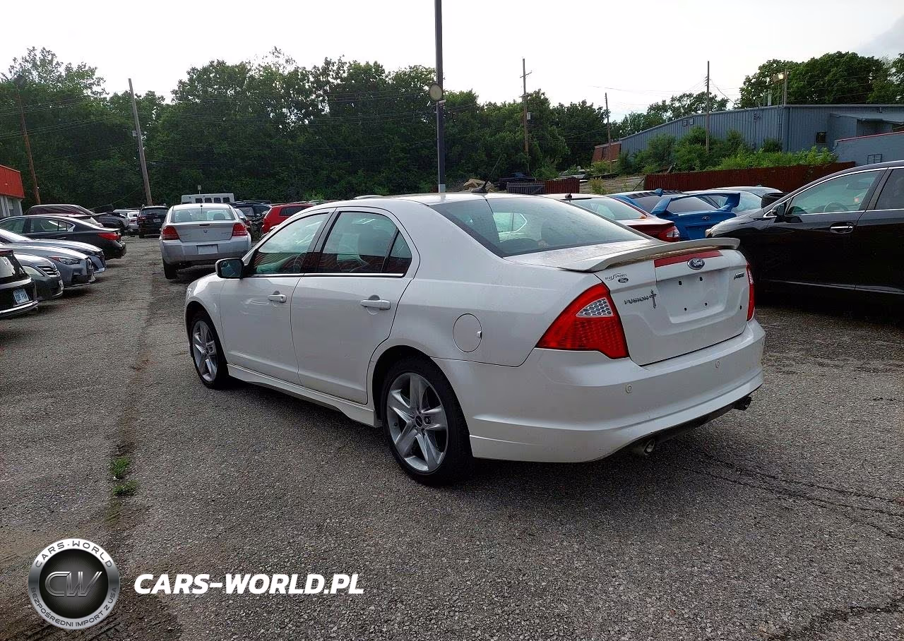 2012 Ford Fusion Sport VIN:3FAHP0KC6CR172257 - 3