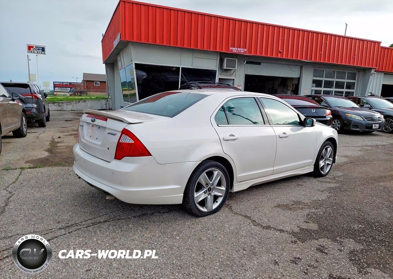 2012 Ford Fusion Sport VIN:3FAHP0KC6CR172257 - 4