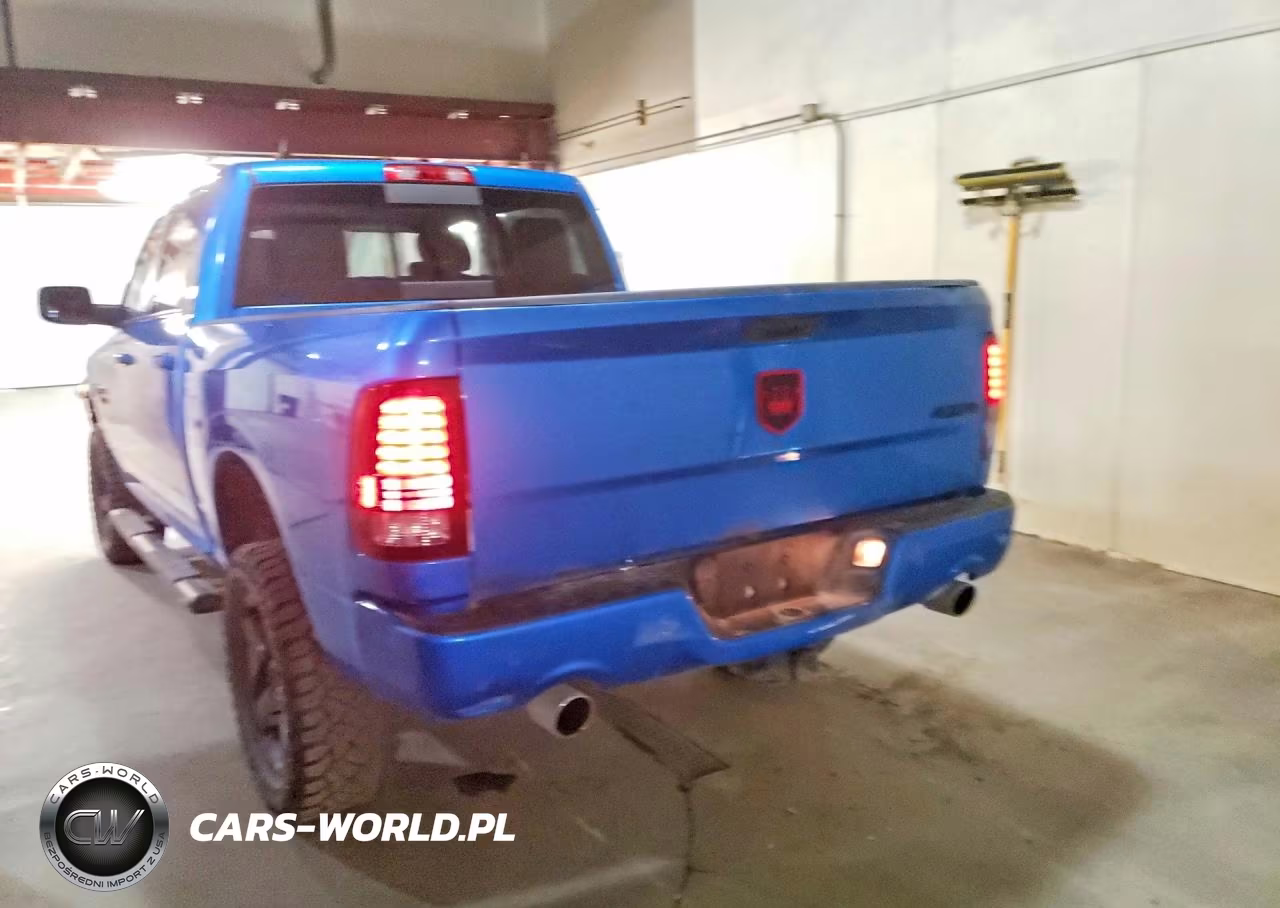 2018 Ram 1500 Sport VIN:1C6RR7MT2JS196160 - 2