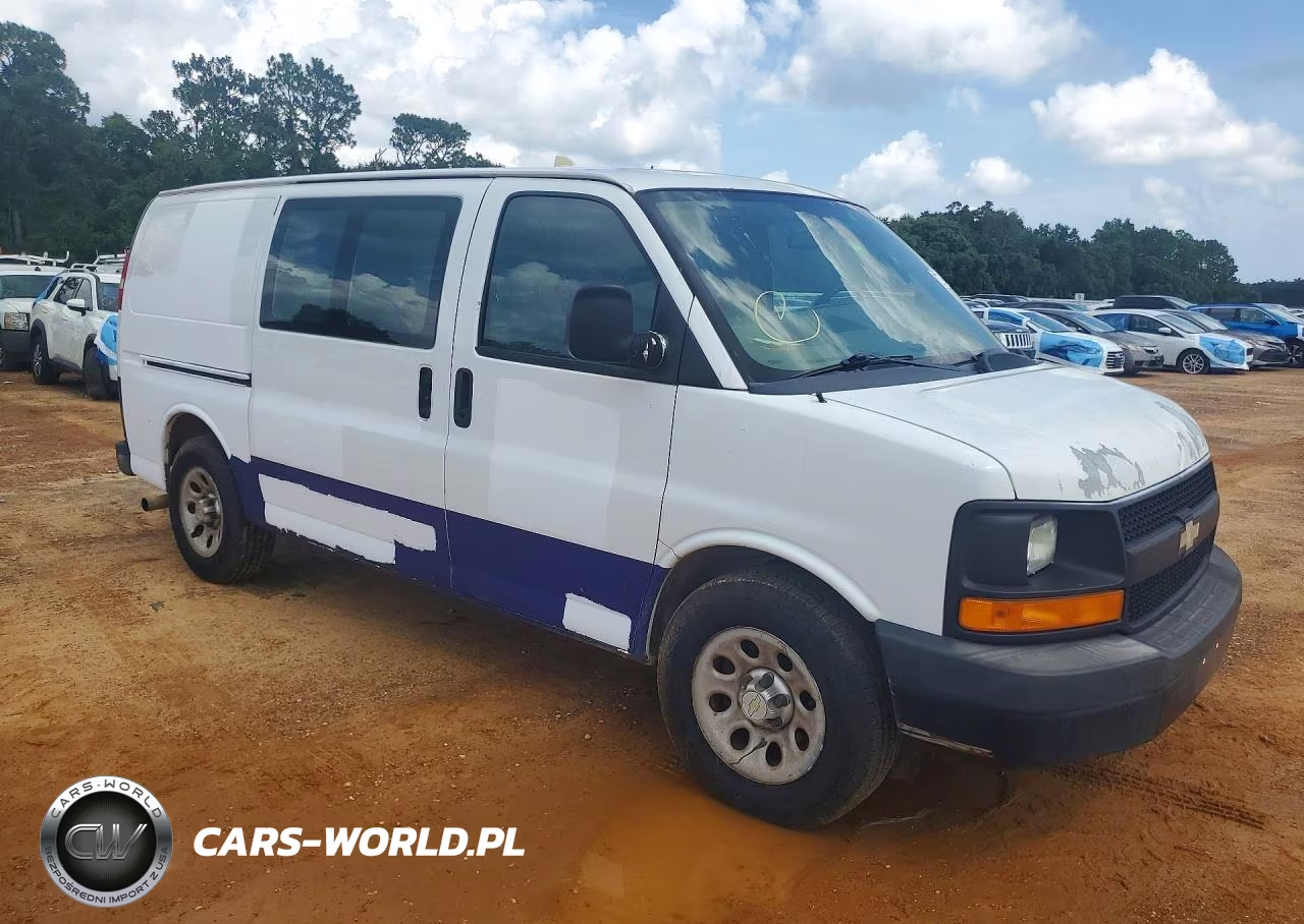 2012 Chevrolet Express G1500 VIN:1GCSGAFX2C1149717 - 4
