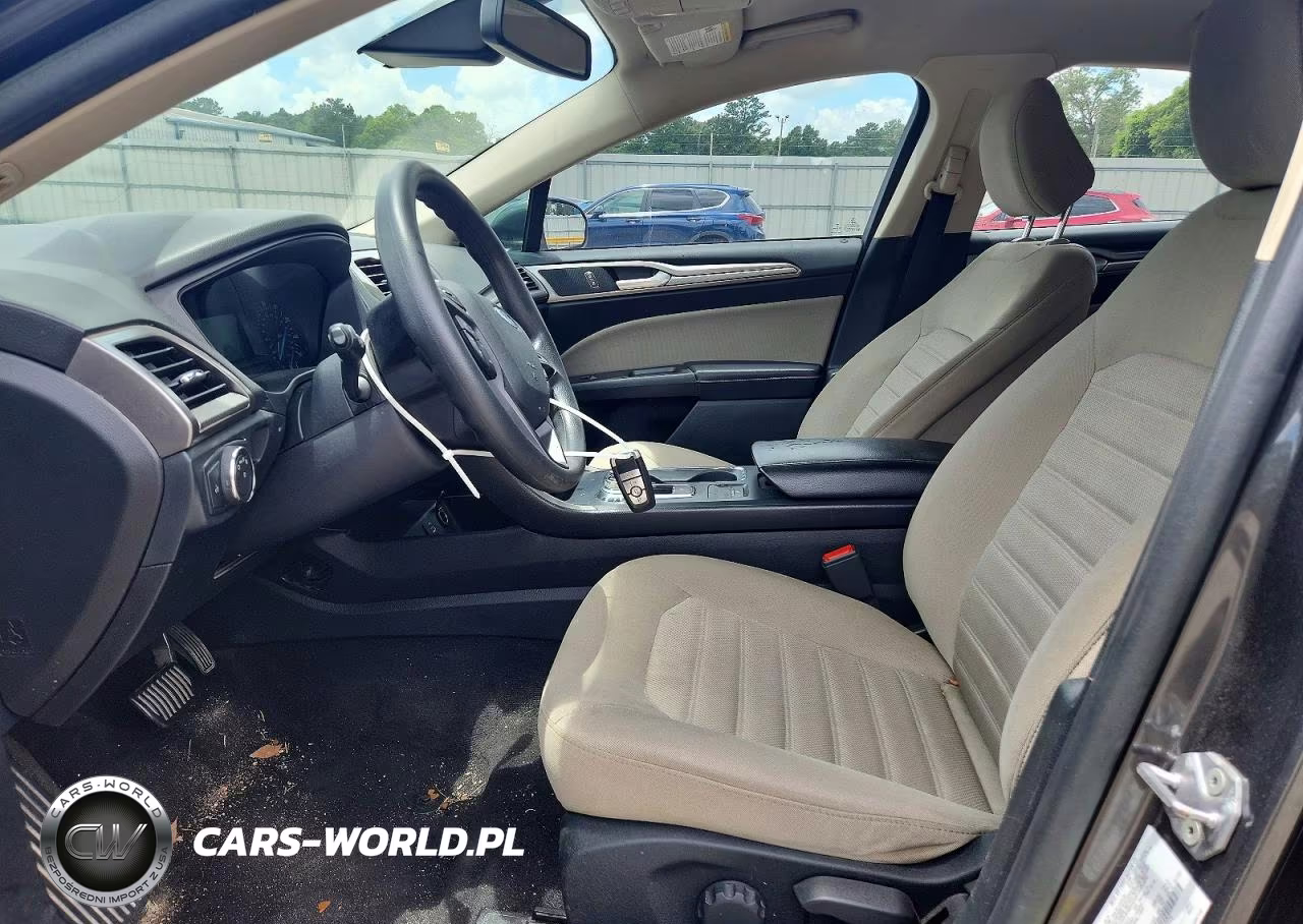 2020 Ford Fusion S VIN:3FA6P0G74LR102775 - 7