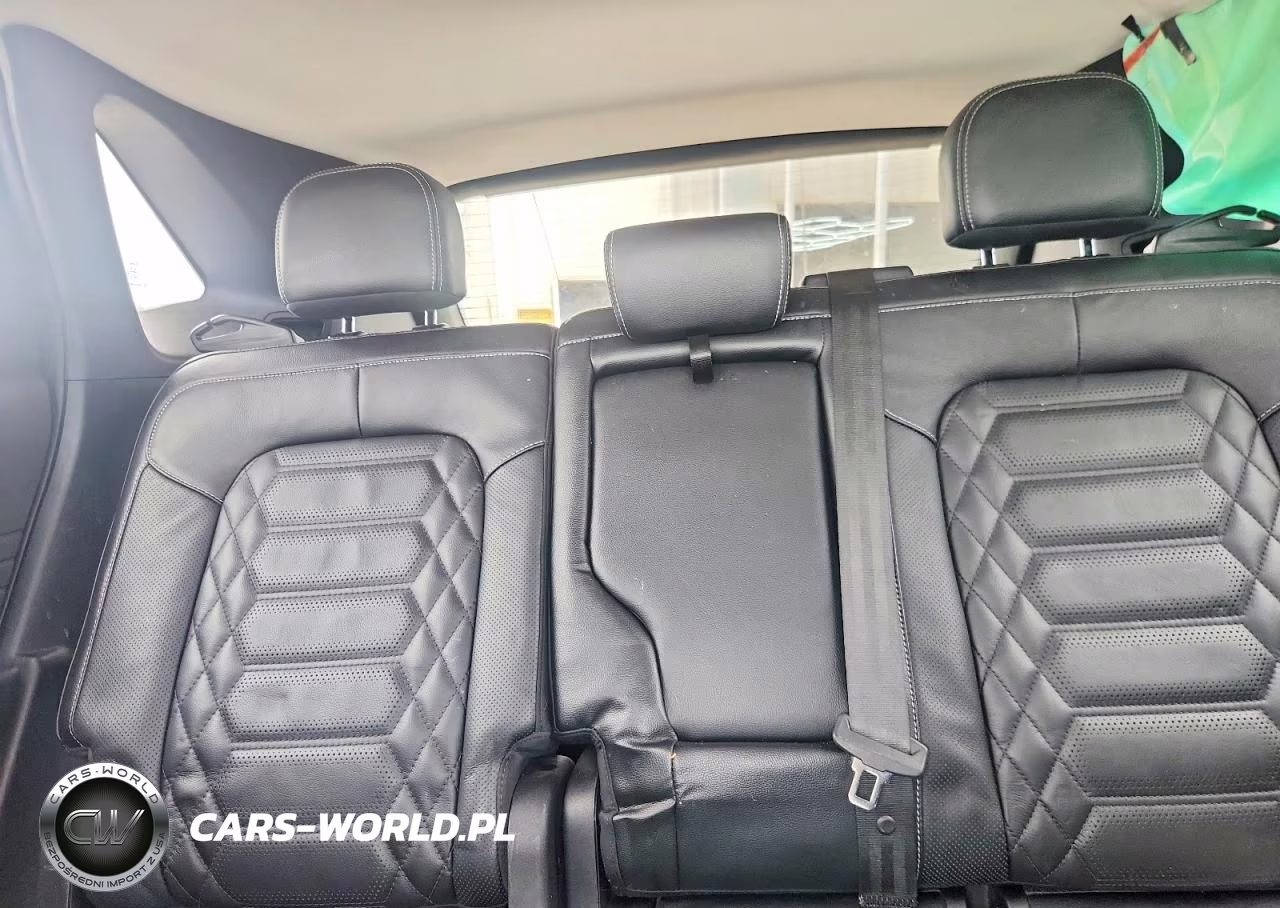 2023 Ford Escape VIN:1FMCU0E11PUA90986 - 10