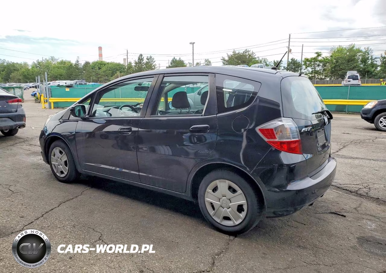 2013 Honda Fit VIN:JHMGE8H3XDC069276 - 2