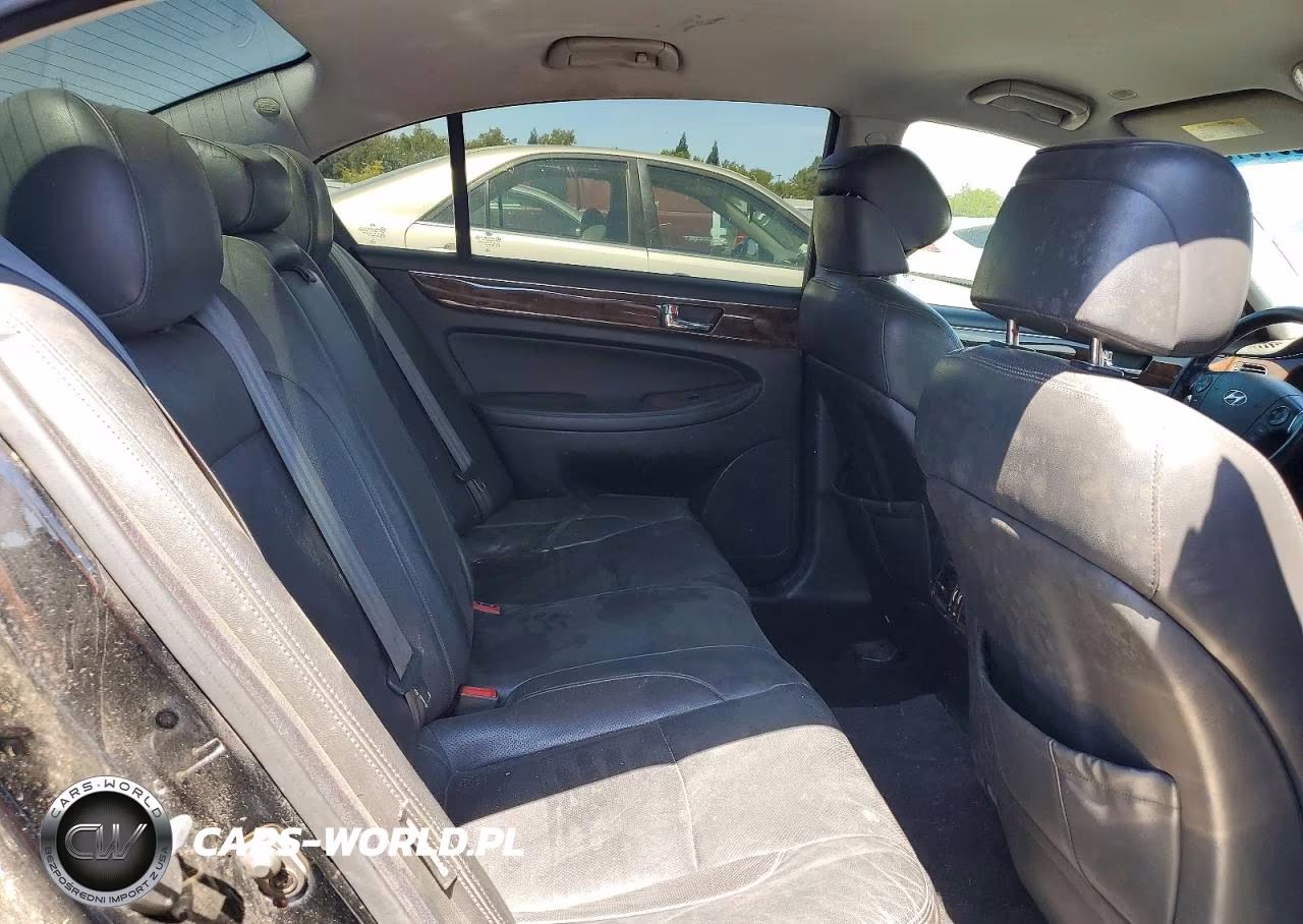 2011 Hyundai Genesis 3.8L VIN:KMHGC4DEXBU145301 - 10