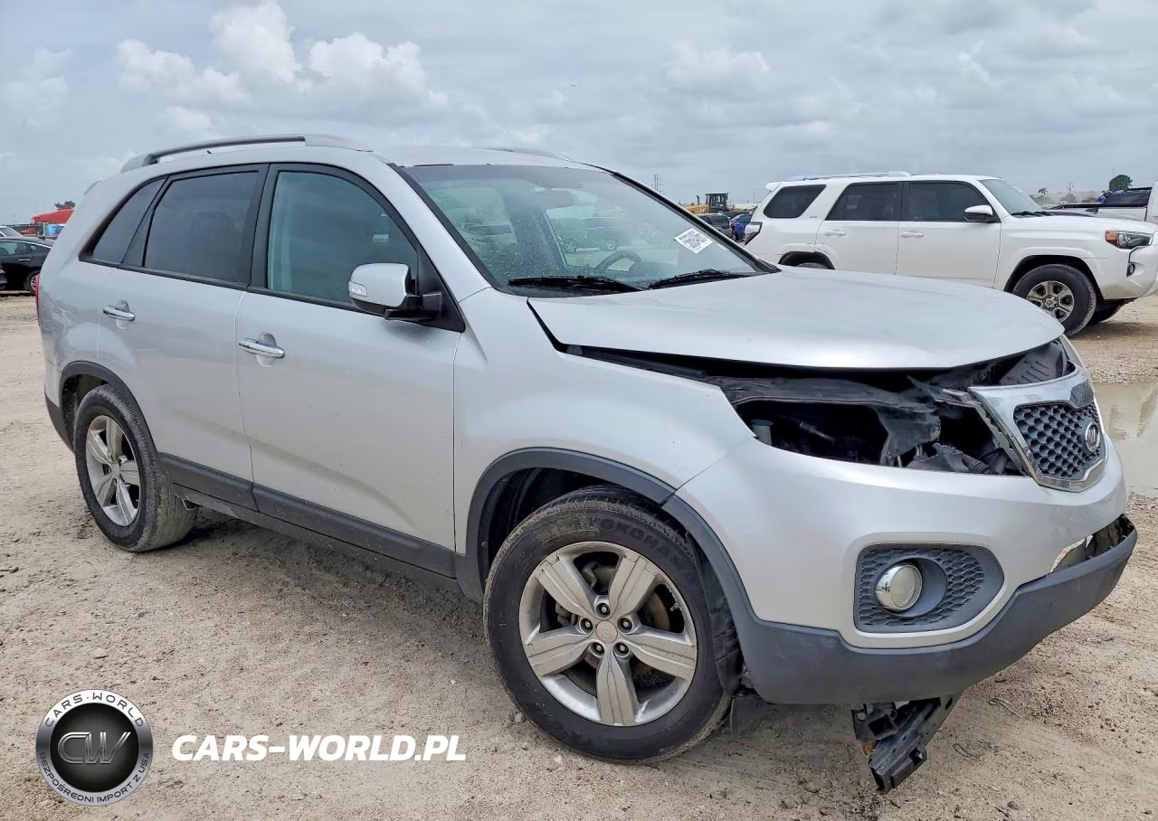2012 Kia Sorento Ex VIN:5XYKU3A60CG208914 - 4