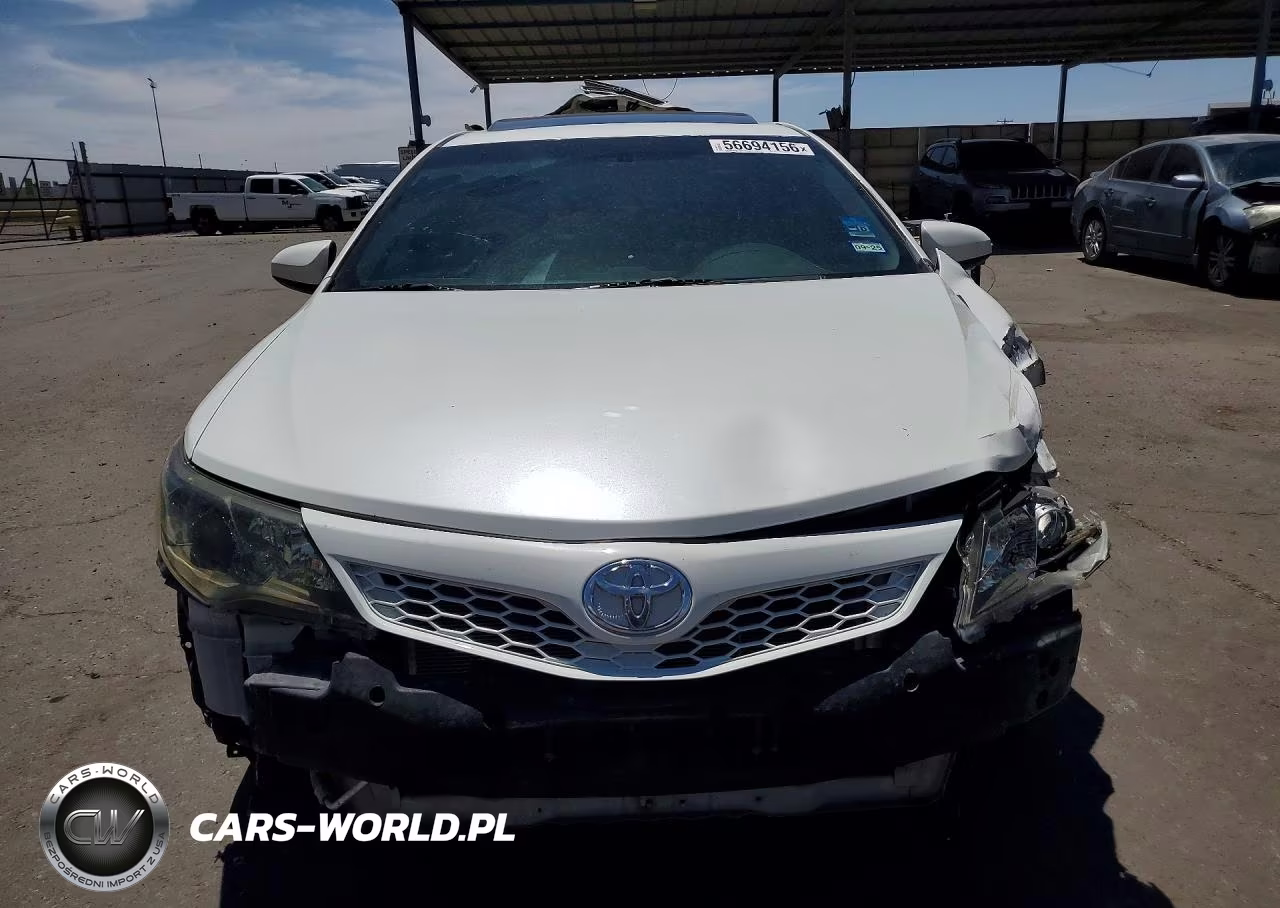 2014 Toyota Camry Se Sport VIN:4T1BF1FK2EU447012 - 5