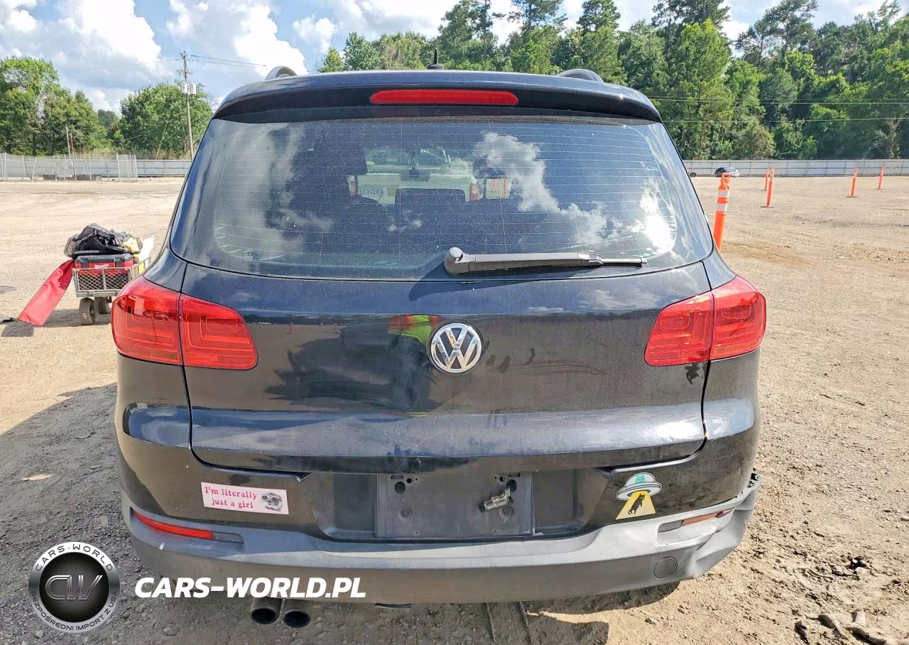 2016 Volkswagen Tiguan S VIN:WVGAV7AX4GW517525 - 6