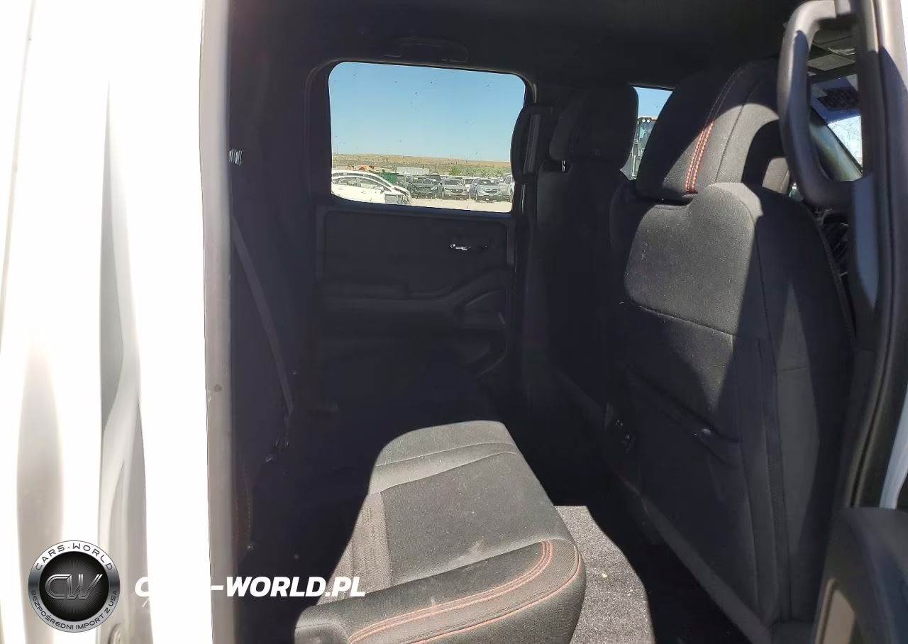 2023 Nissan Frontier Pro-4X VIN:1N6ED1EK1PN601230 - 10