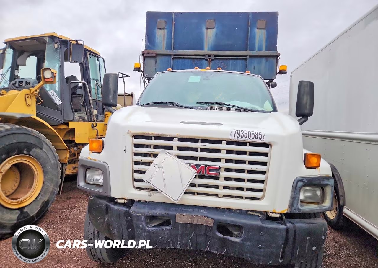 2005 GMC C7500 Flatbed Truck With Crash Attenuator VIN:1GDJ7C1C85F530503 - 5