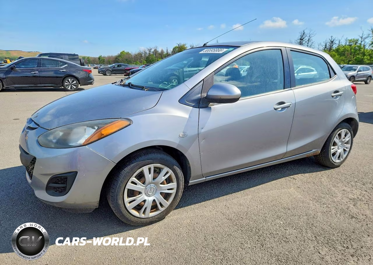 2014 Mazda Mazda2 Sport – zdjęcie 1 z 12