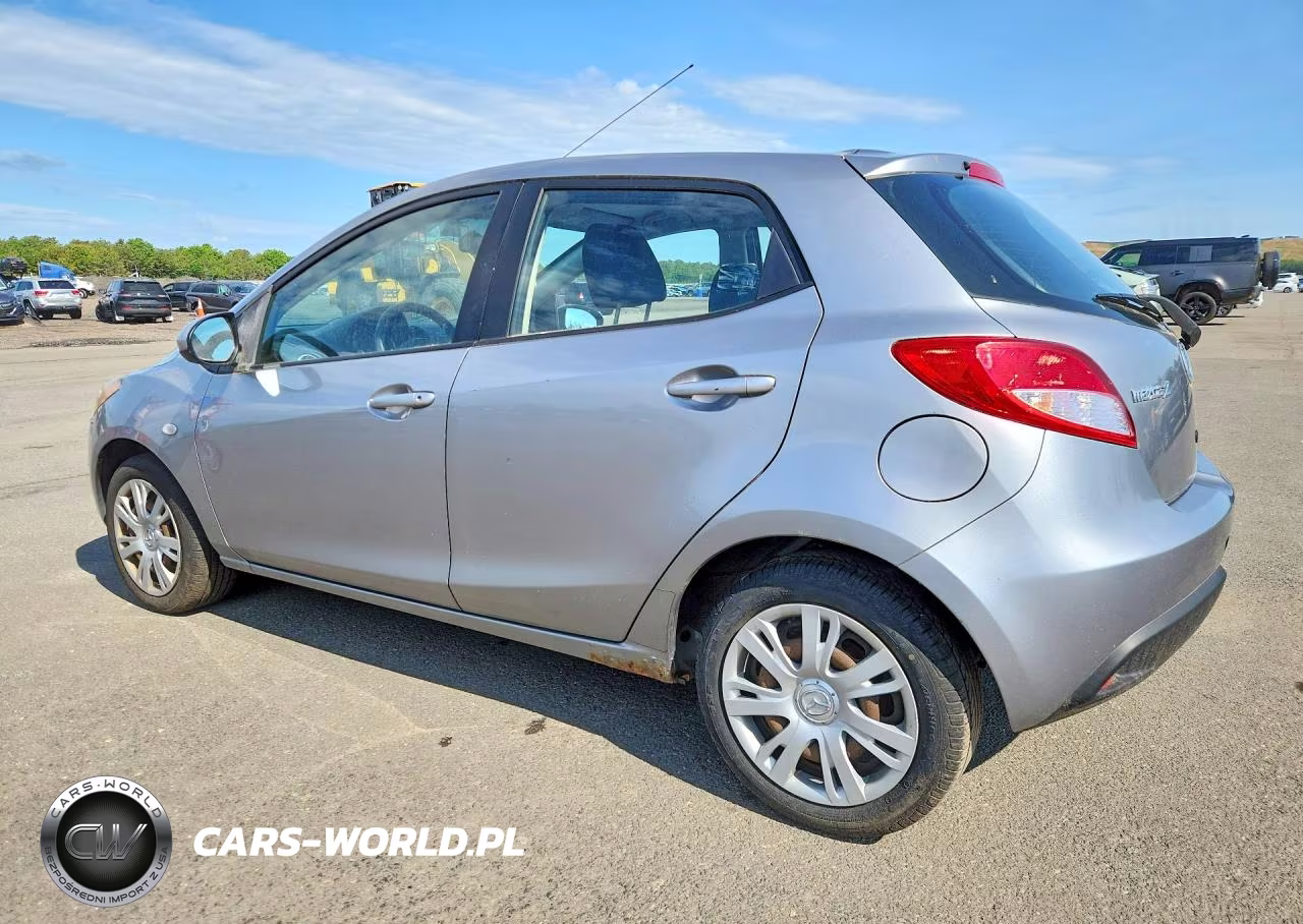 2014 Mazda Mazda2 Sport VIN:JM1DE1KZXE0185119 - 2