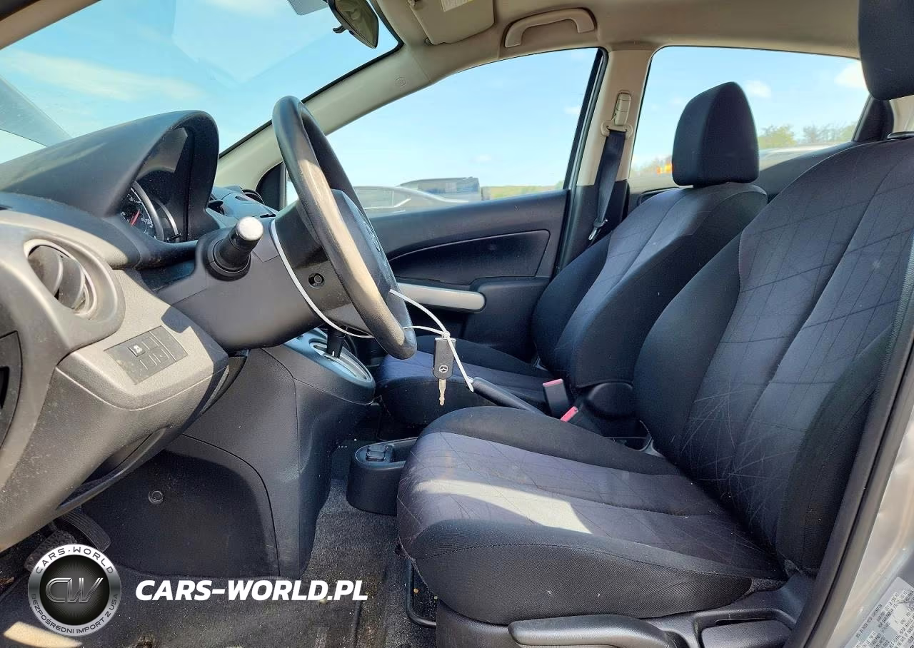 2014 Mazda Mazda2 Sport VIN:JM1DE1KZXE0185119 - 7