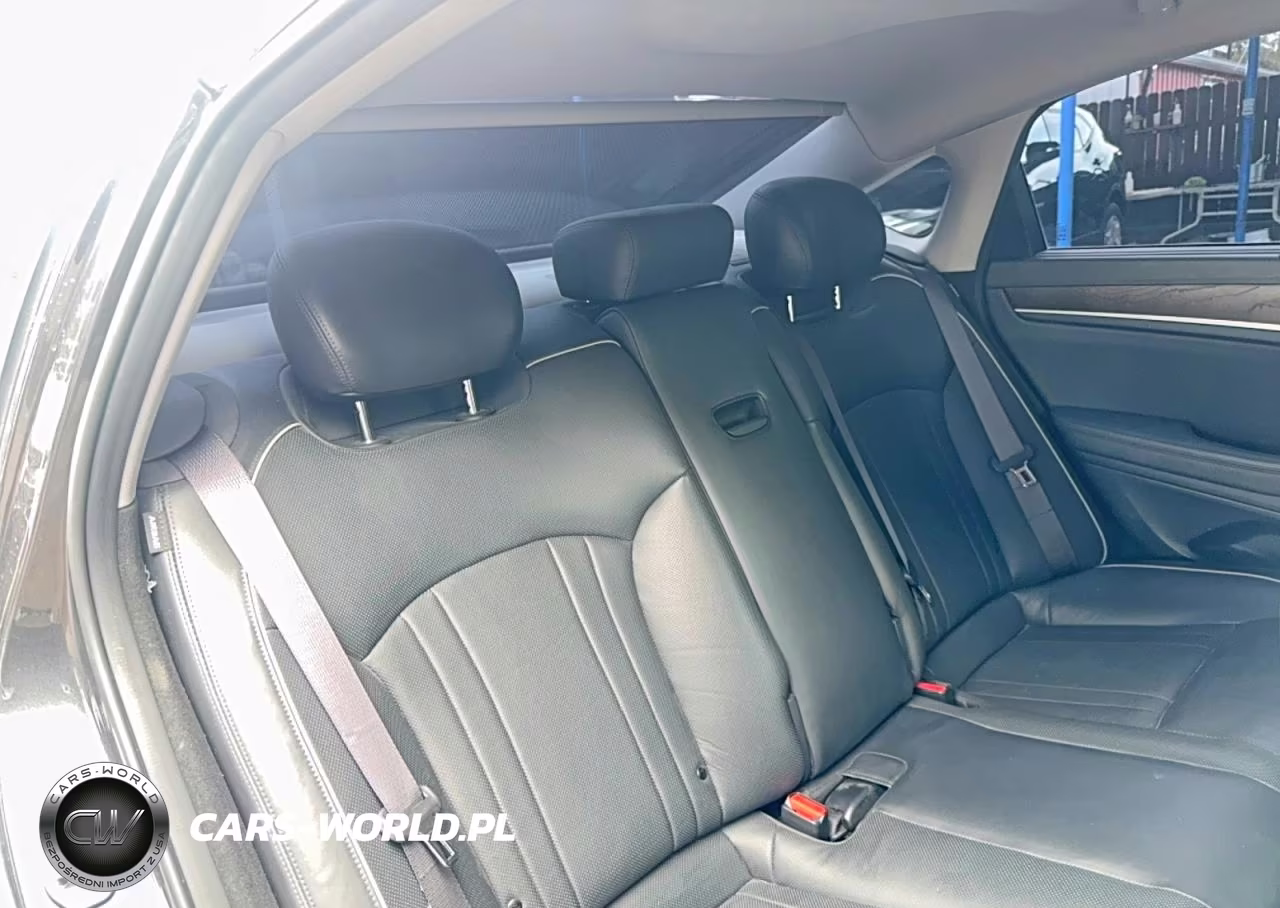 2017 Genesis G80 Base VIN:KMHGN4JE0HU210311 - 6