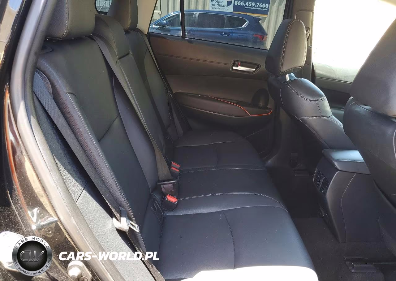 2022 Toyota Corolla Cross Xle VIN:7MUDAABG2NV007802 - 11