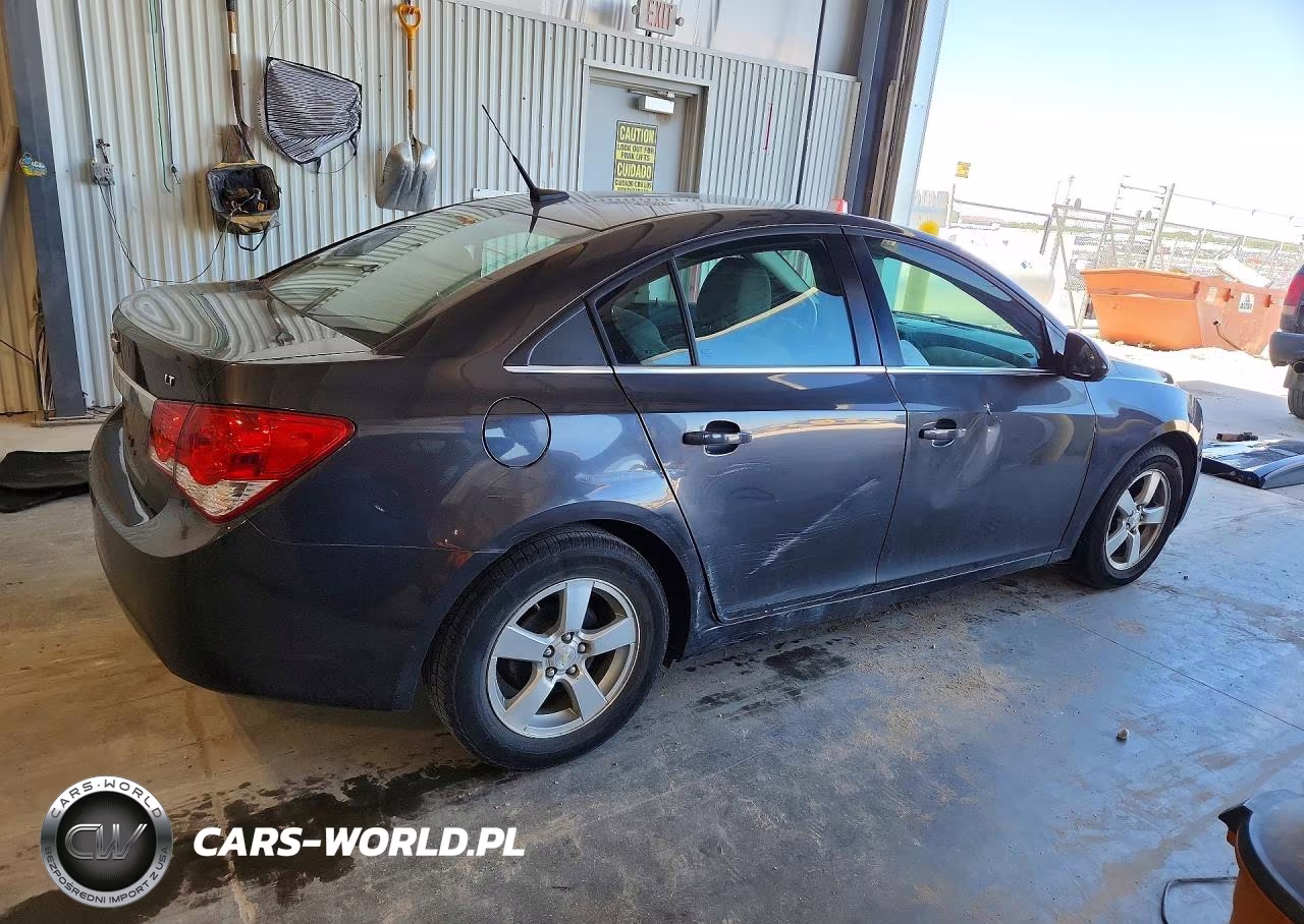 2014 Chevrolet Cruze Lt VIN:1G1PC5SBXE7130716 - 3