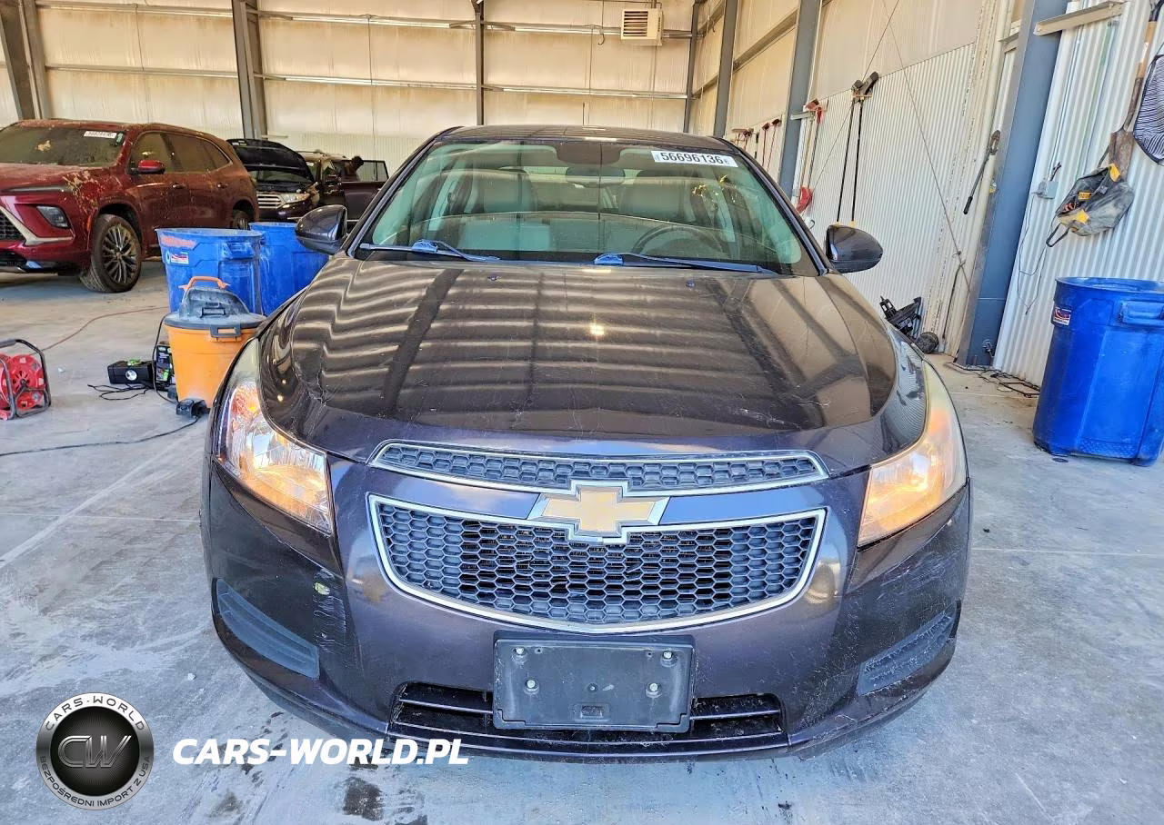 2014 Chevrolet Cruze Lt VIN:1G1PC5SBXE7130716 - 5