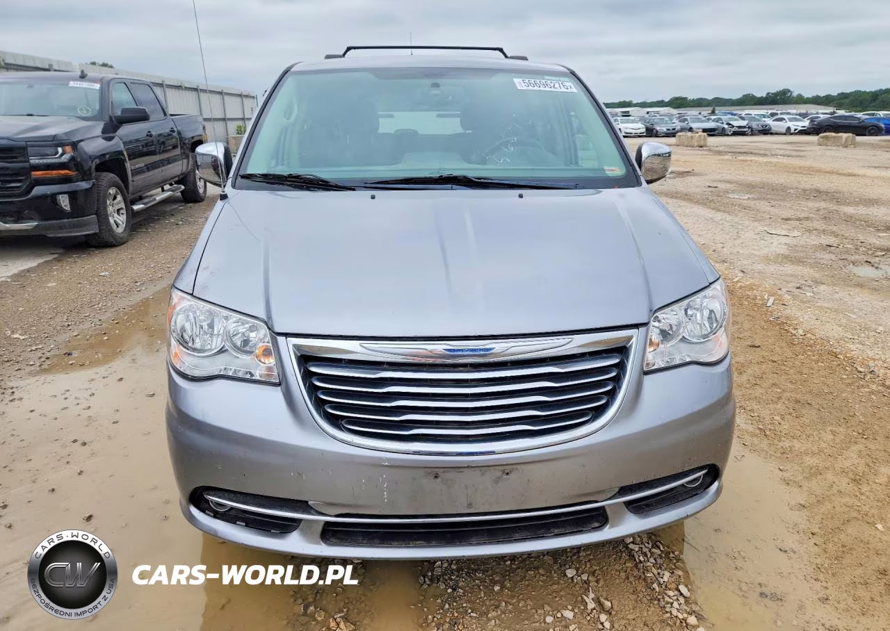 2015 Chrysler Town & Country Touring L VIN:2C4RC1CG0FR676654 - 5