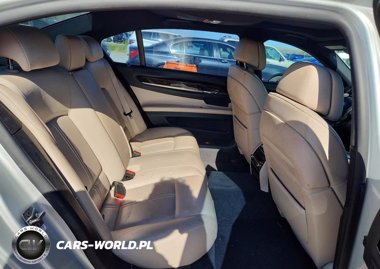 2012 BMW 740 Li VIN:WBAKB4C5XCC575384 - 10