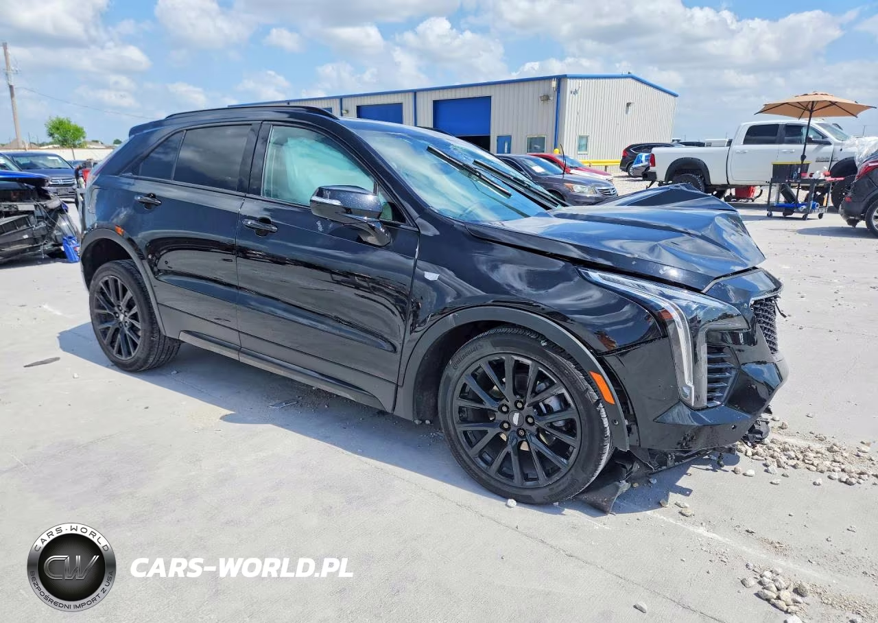 2022 Cadillac Xt4 Sport VIN:1GYFZFR41NF147290 - 4