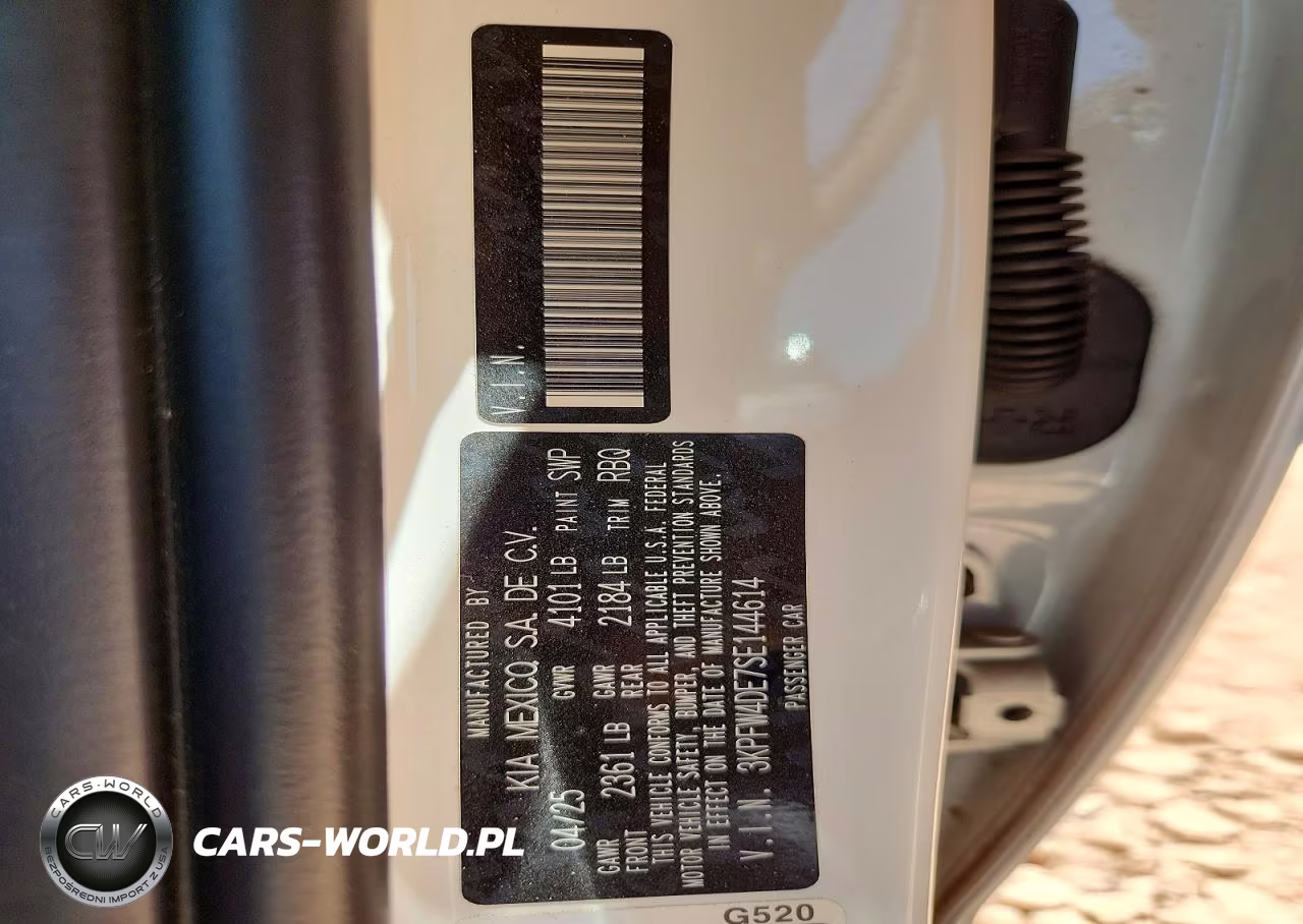 2025 Kia K4 Gt Line VIN:3KPFW4DE7SE144614 - 13