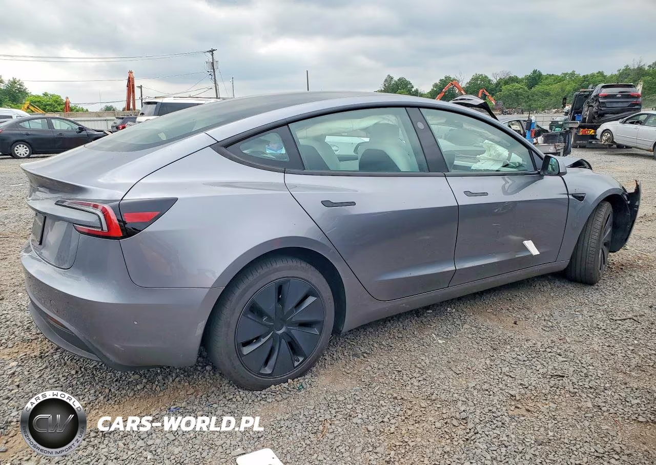 2024 Tesla Model 3 VIN:5YJ3E1EAXRF866387 - 3