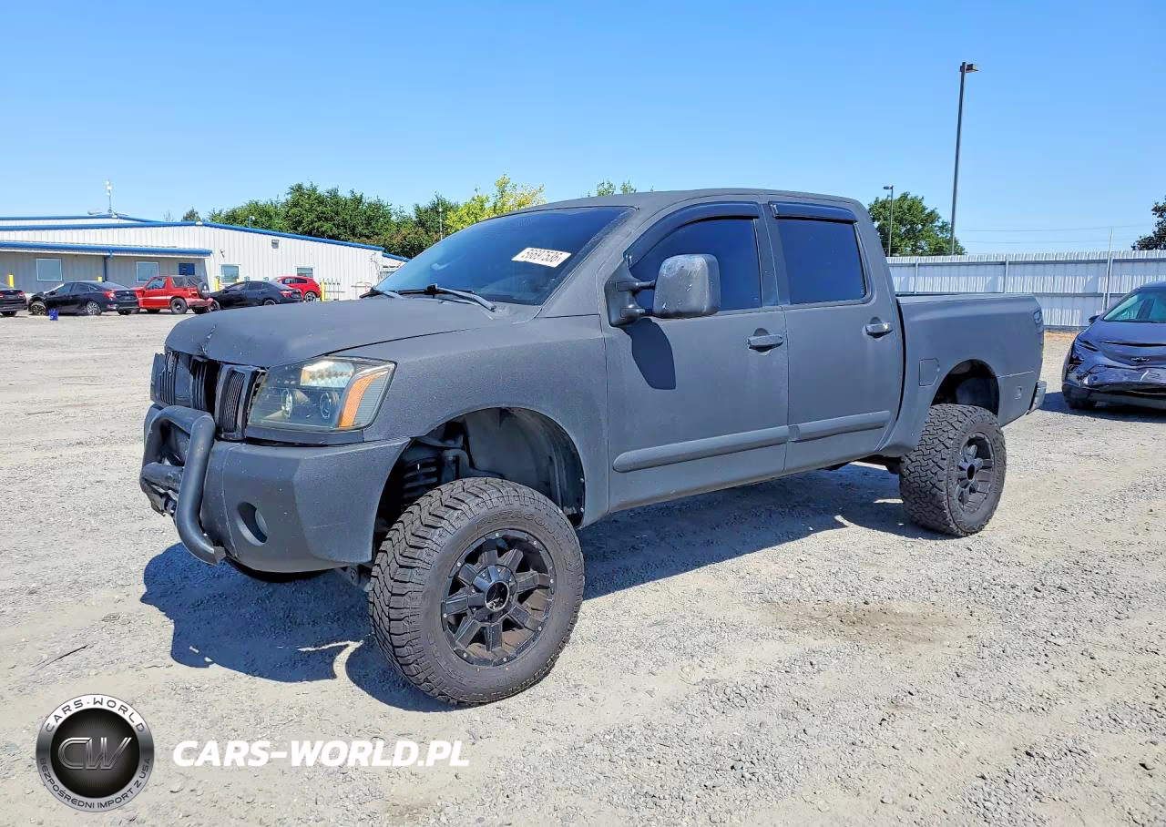 2004 Nissan Titan Xe
