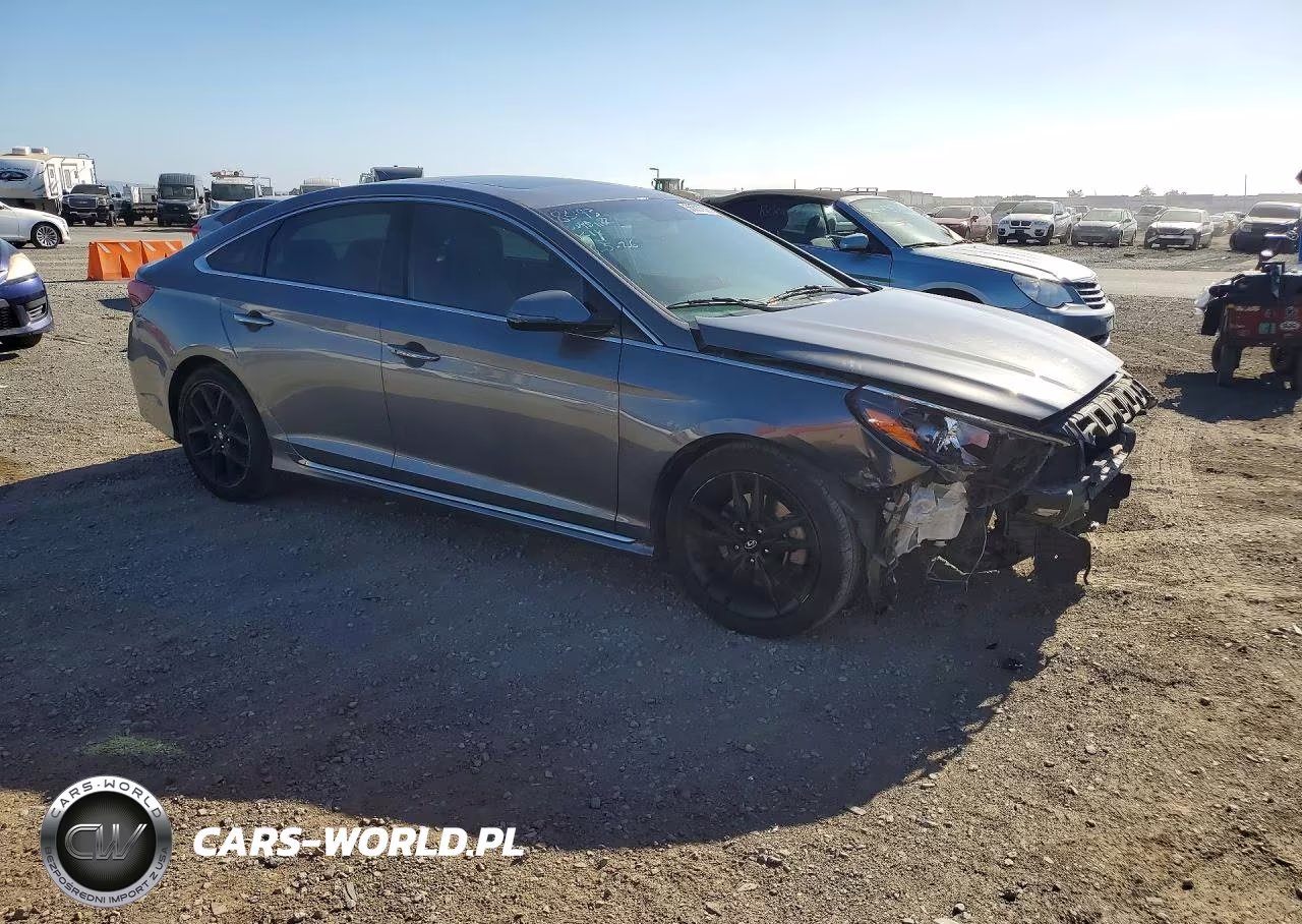 2018 Hyundai Sonata Sport 2.0T VIN:5NPE34AB6JH610963 - 4