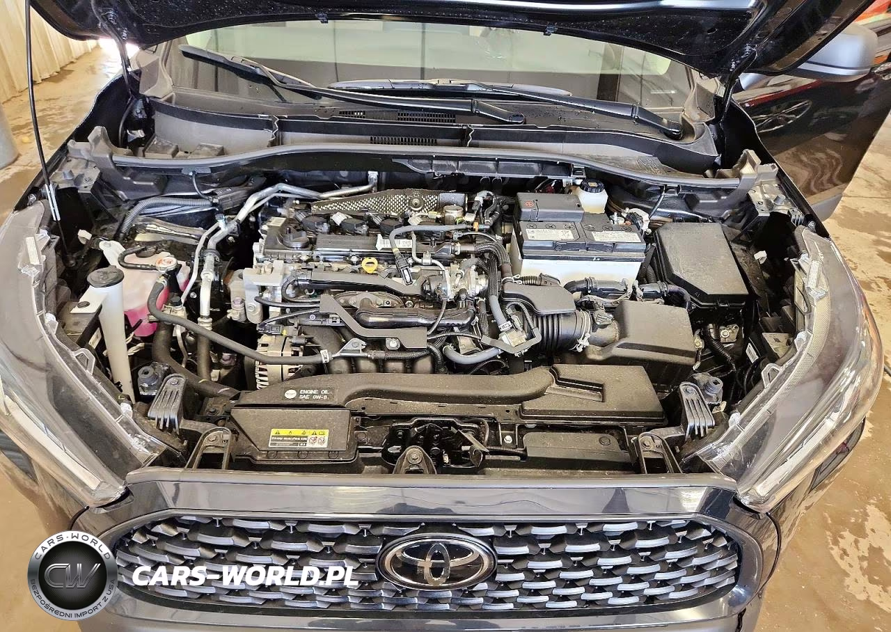 2025 Toyota Corolla Cross L VIN:7MUAAABGXSV143688 - 11