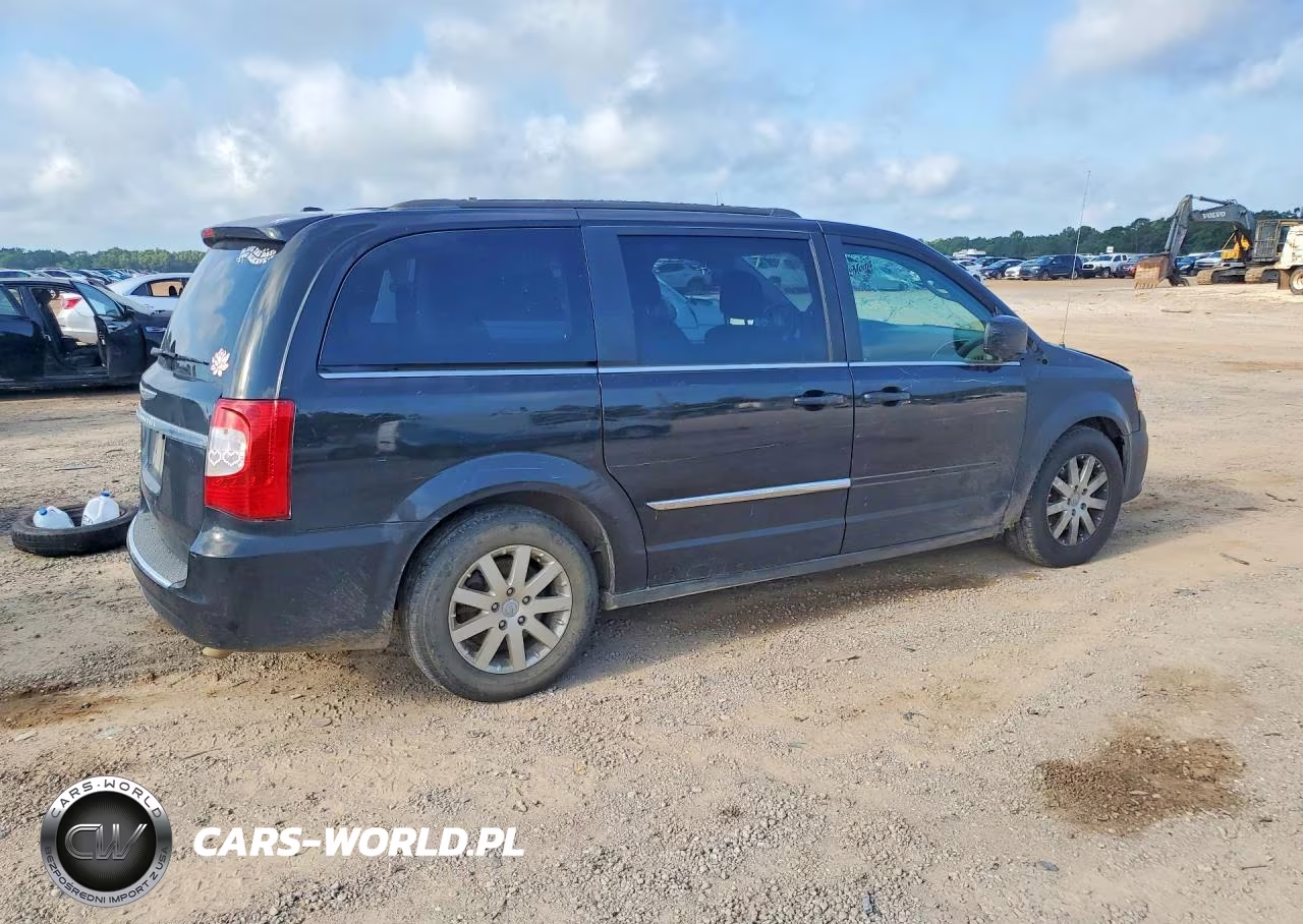 2016 Chrysler Town & Country Touring VIN:2C4RC1BG9GR172803 - 3