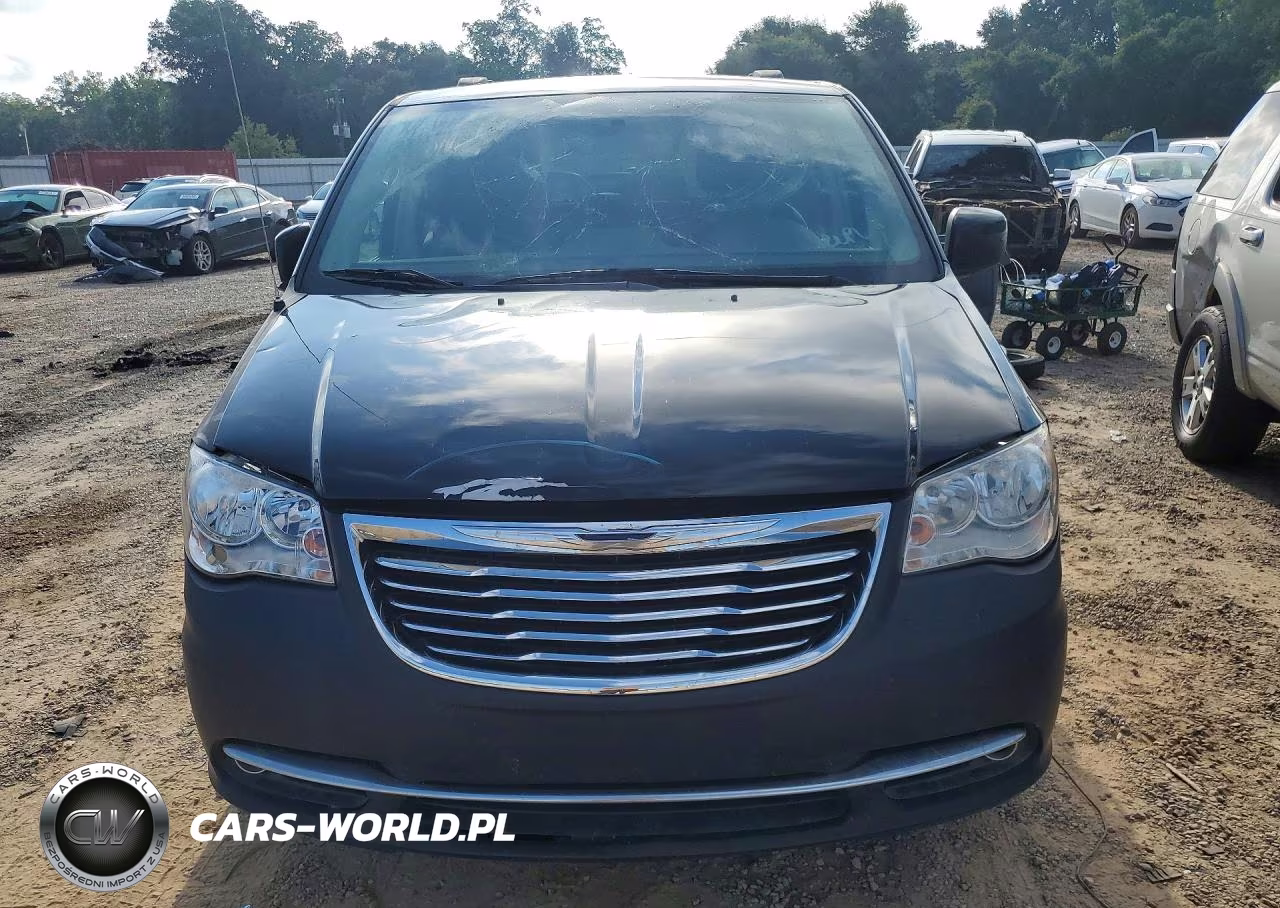 2016 Chrysler Town & Country Touring VIN:2C4RC1BG9GR172803 - 5