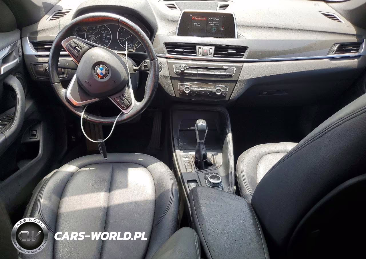 2018 BMW X1 xDrive28I VIN:WBXHT3Z30J4A66556 - 8