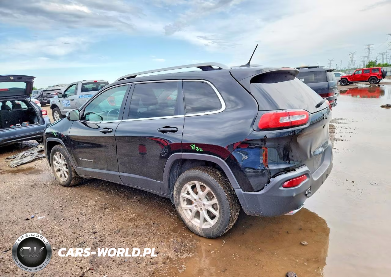 2017 Jeep Cherokee VIN:1C4PJLCS8HW577913 - 2
