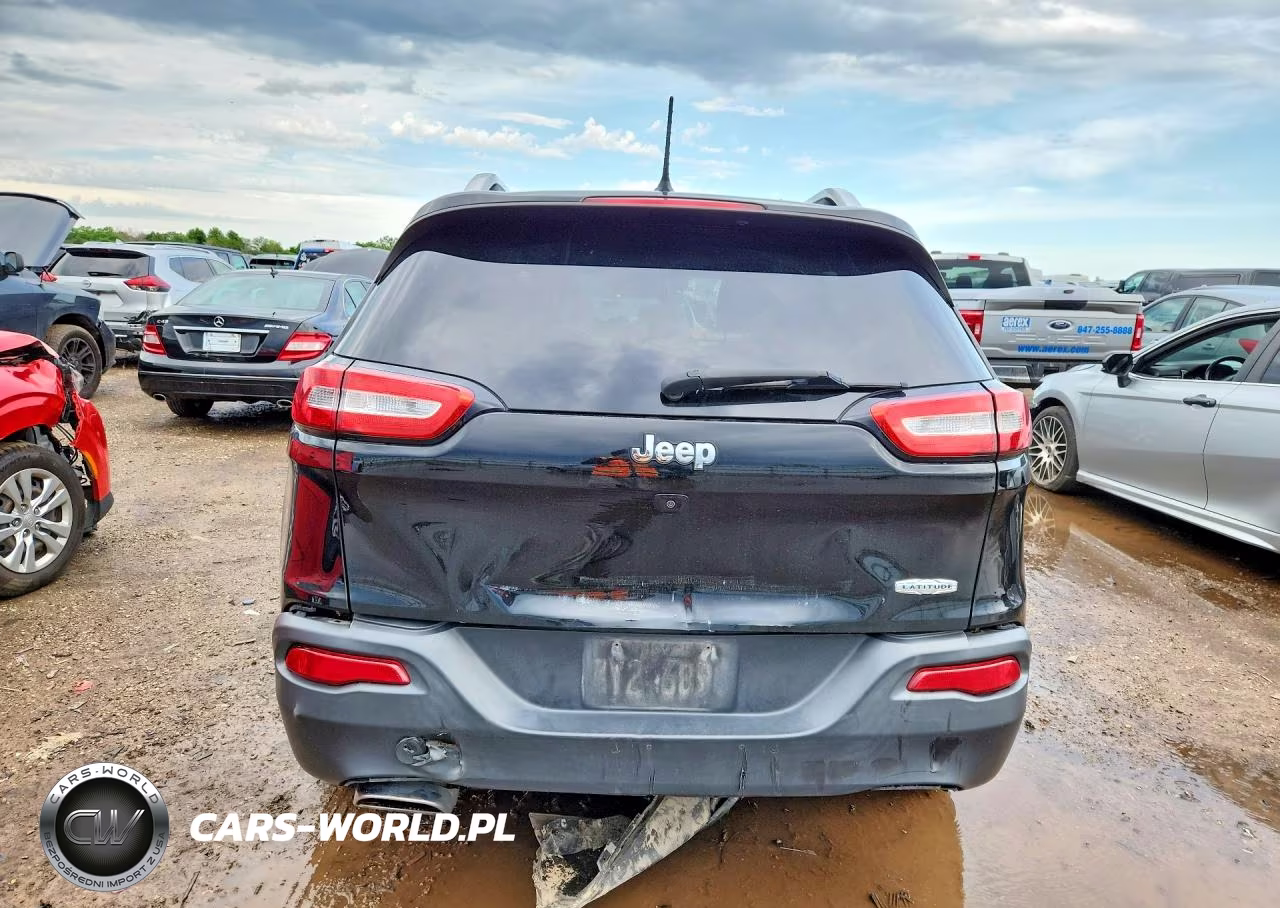 2017 Jeep Cherokee VIN:1C4PJLCS8HW577913 - 6