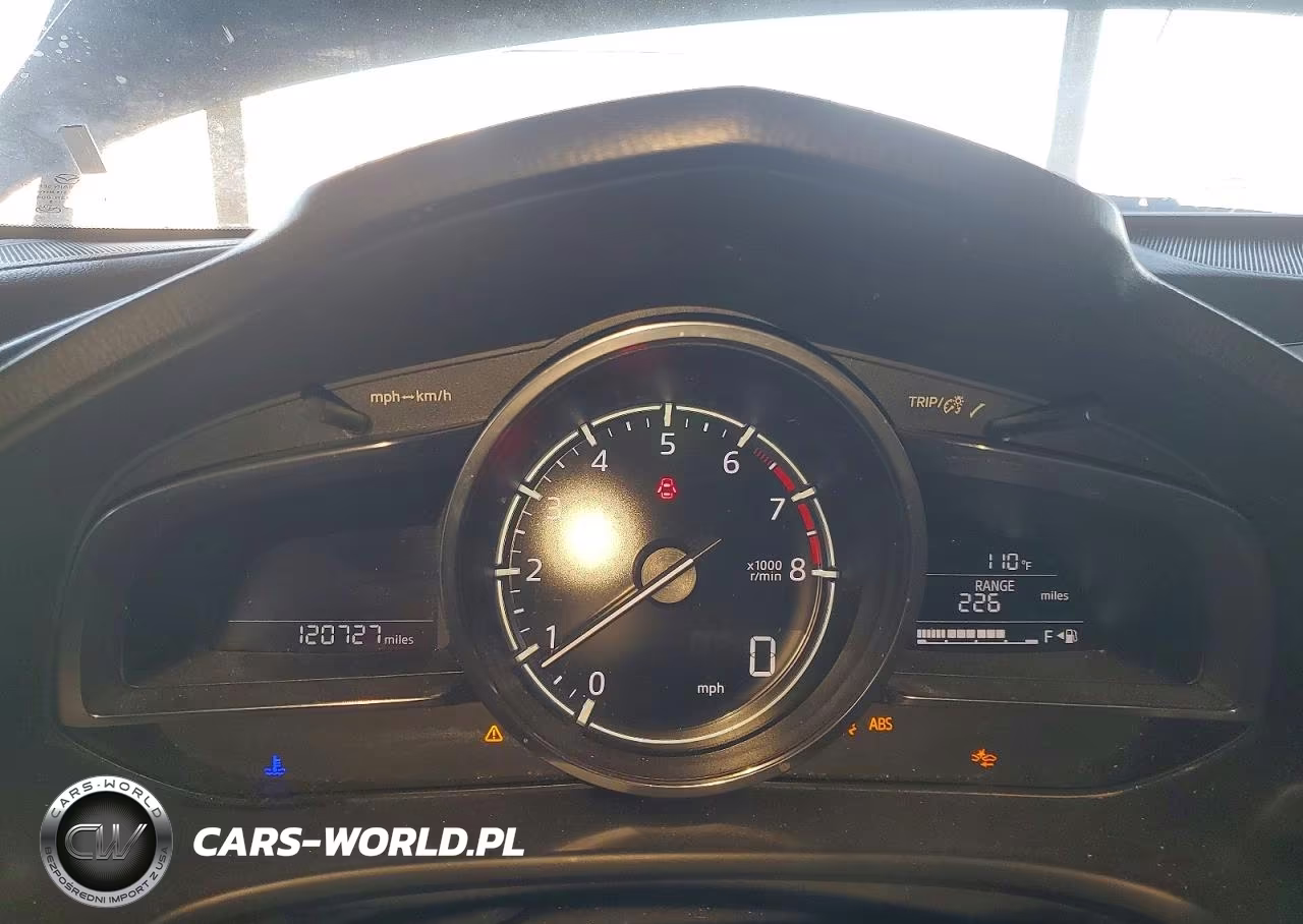 2018 Mazda 3 VIN:3MZBN1M32JM202225 - 9