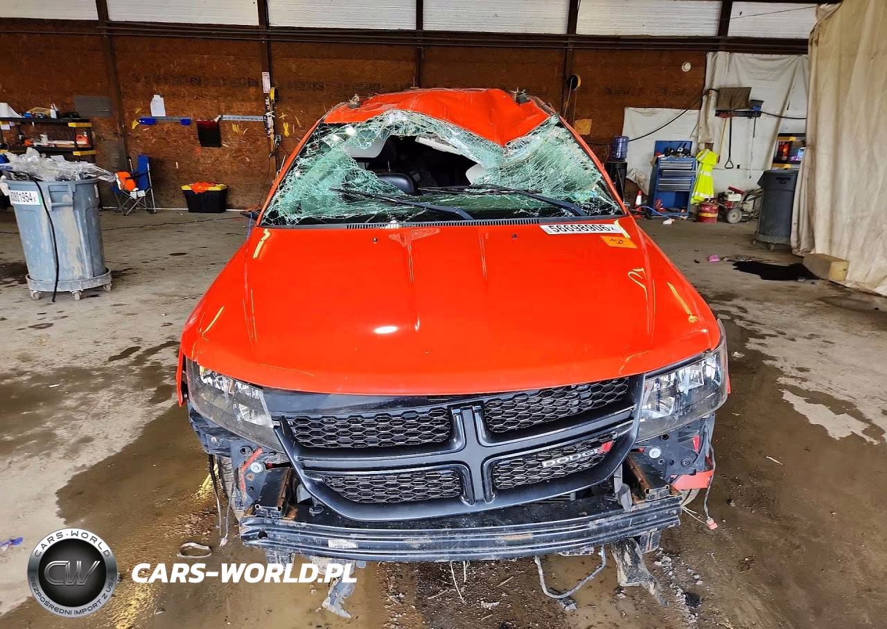 2018 Dodge Journey Crossroad VIN:3C4PDDGG5JT387629 - 5