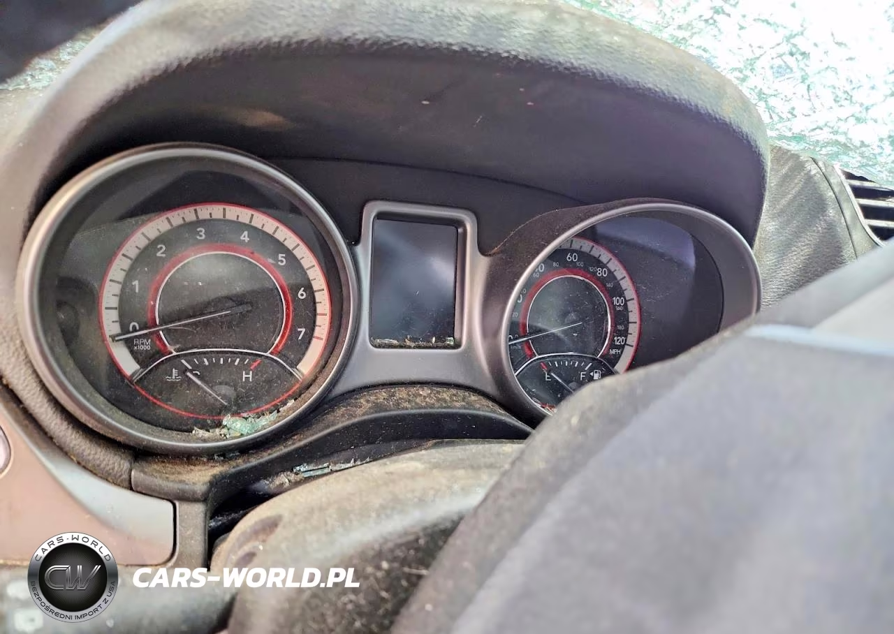 2018 Dodge Journey Crossroad VIN:3C4PDDGG5JT387629 - 9