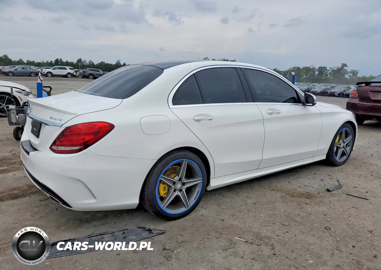 2016 Mercedes-Benz C 300 4Matic VIN:55SWF4KB5GU125438 - 3
