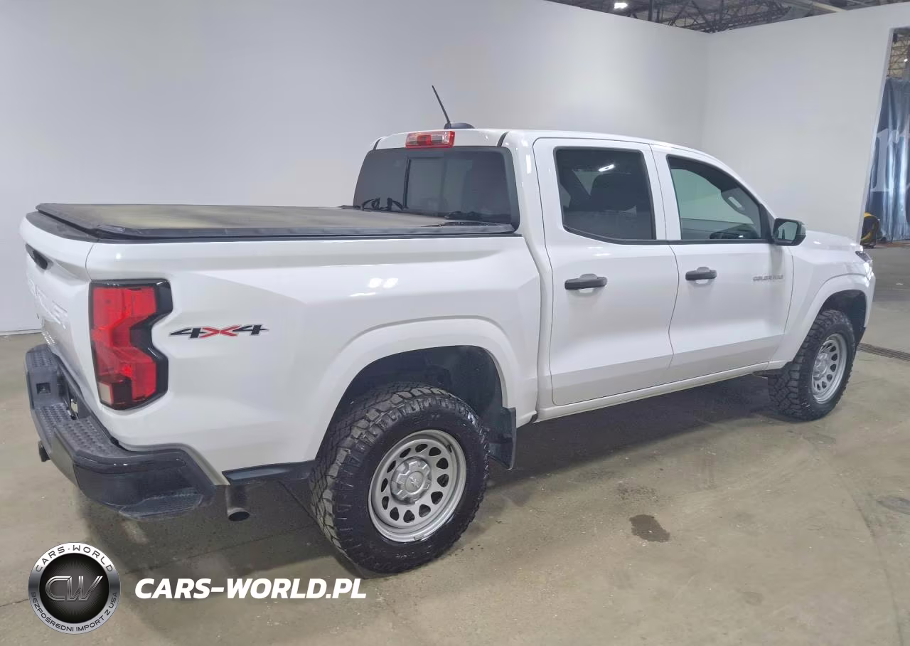 2023 Chevrolet Colorado VIN:1GCPTBEK5P1132901 - 3