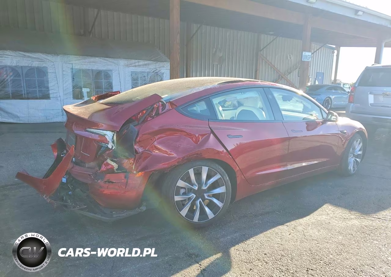 2025 Tesla Model 3 VIN:5YJ3E1EB6SF921528 - 3