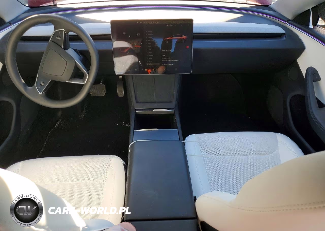 2025 Tesla Model 3 VIN:5YJ3E1EB6SF921528 - 8