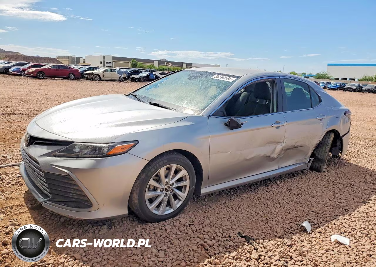 2023 Toyota Camry Le – zdjęcie 1 z 12