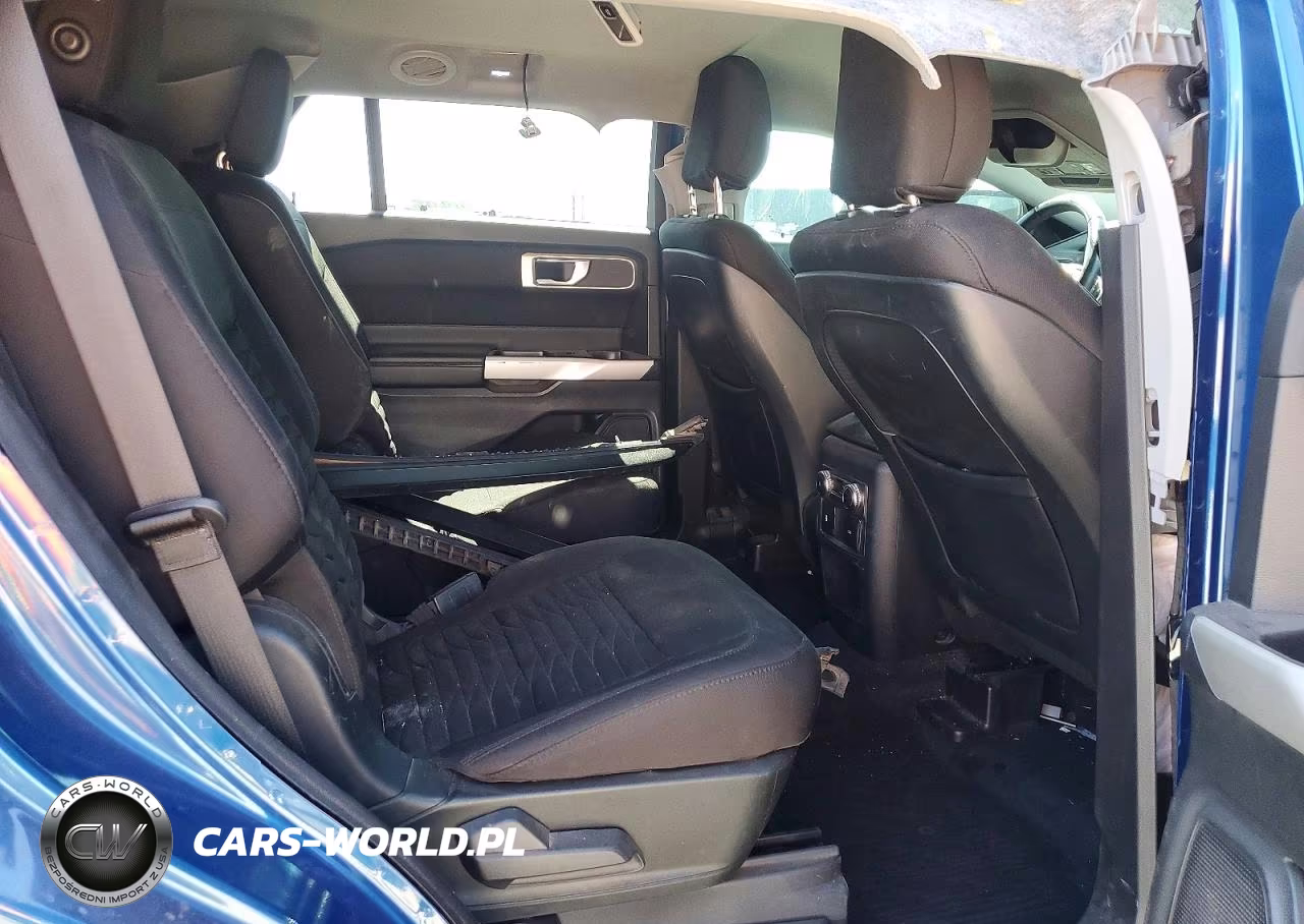 2020 Ford Explorer Xlt VIN:1FMSK7DHXLGC80044 - 11