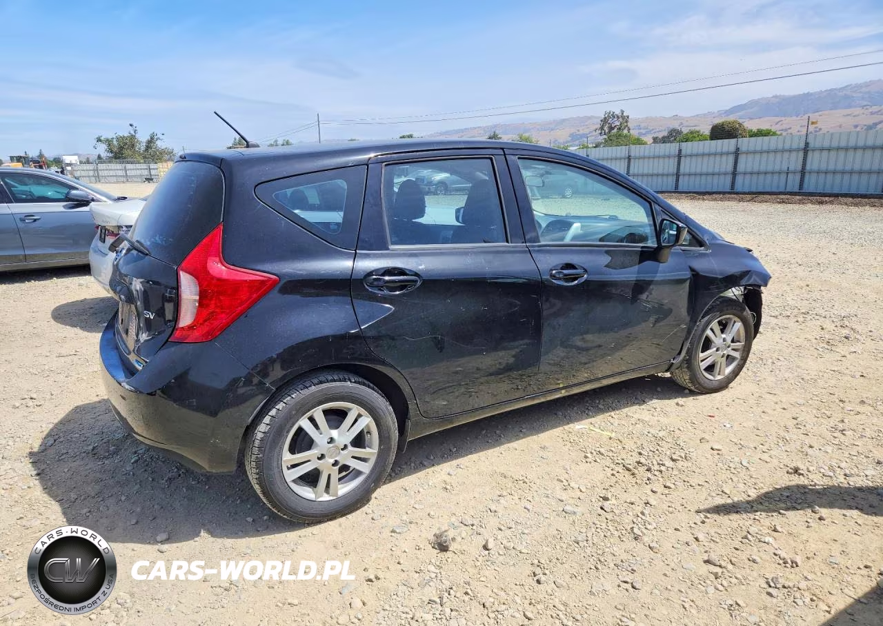 2015 Nissan Versa Note Sv VIN:3N1CE2CP0FL374271 - 3