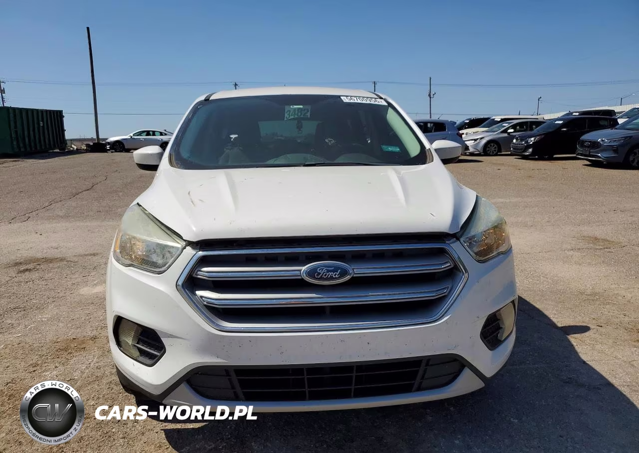 2017 Ford Escape Se VIN:1FMCU0GD5HUA29911 - 5